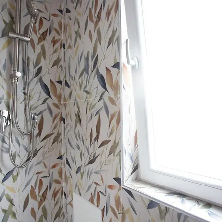 Levoasi 4 - Garden, Jacuzzi And Sauna Escape Apartment